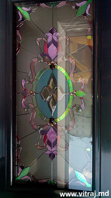 Виитражное окно в технике Regalead-с элементом фацета